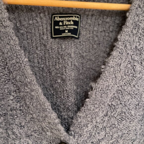 ABERCROMBIE & FITCH BOUCLE BUTTON CARDIGAN SZ MEDIUM - Picture 2 of 3